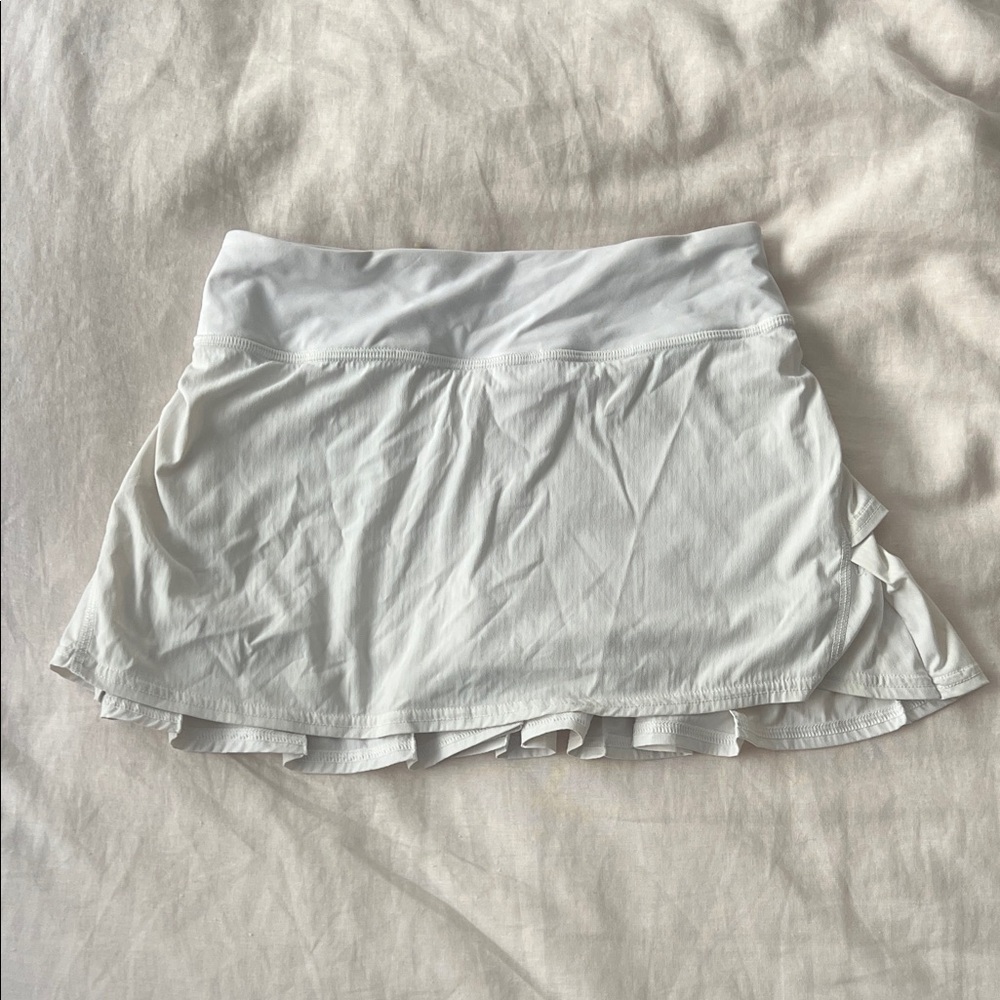 Lululemon white tennis skirt size 2